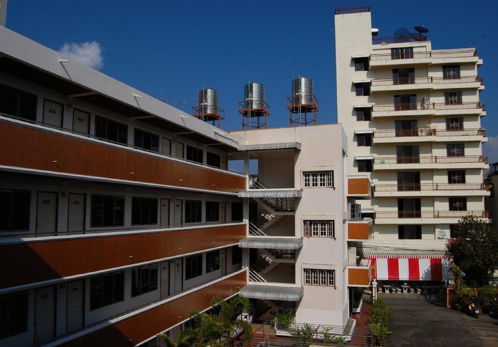 Veerachai Court Chiang Mai Exterior photo